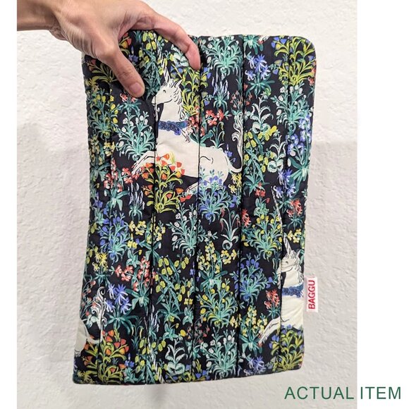 Baggu: Puffy Laptop Sleeve - RARE SOLD OUT Unicorn Tapestry MET Exclusive - Picture 3 of 6
